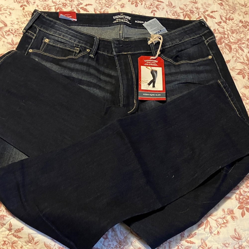 Signature womens Deep Indigo Slim Straight Jeans